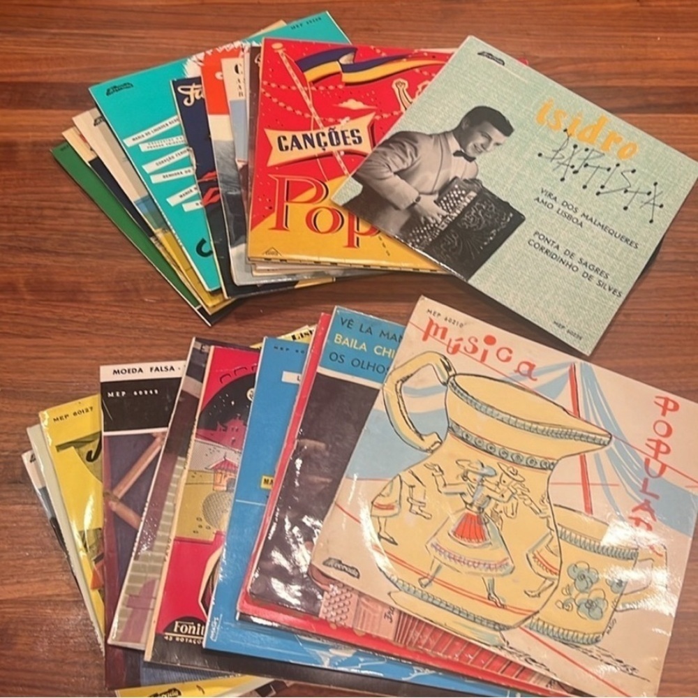 Rare! VTG! Brazilian Records Collection - 45s- 24 total - Portuguese